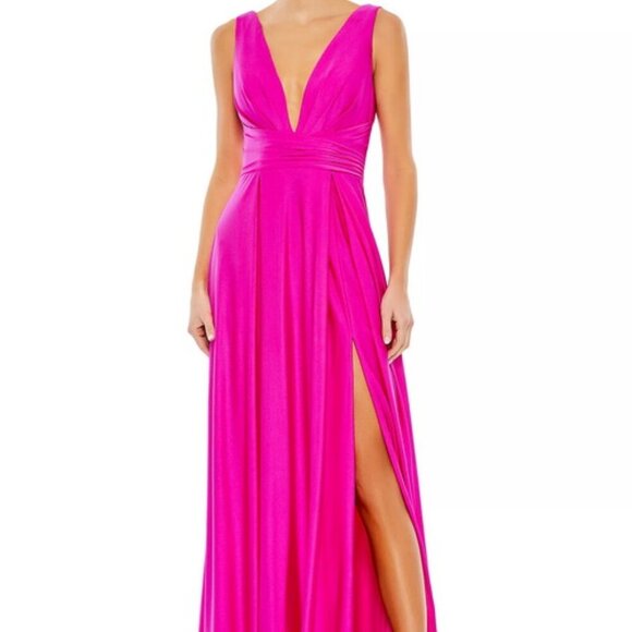 Mac Duggal Hot Pink V-Neck Ruched Sleeveless Gown